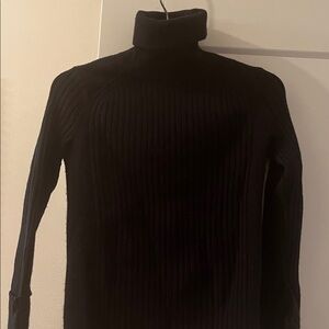 Ladies Club Monaco ribbed wool turtleneck sweater